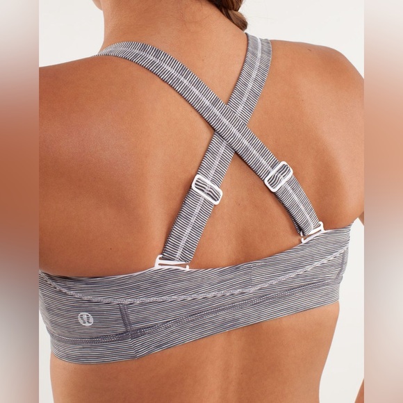 Lululemon Run: Engage Bra
Wee Are From Space White Combo - Picture 2 of 9